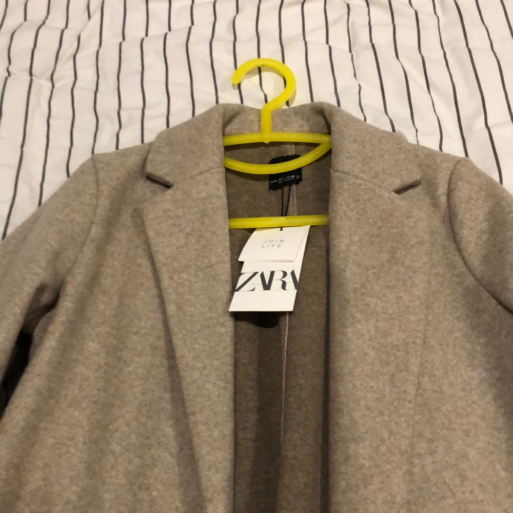 Zara beige coat NWT